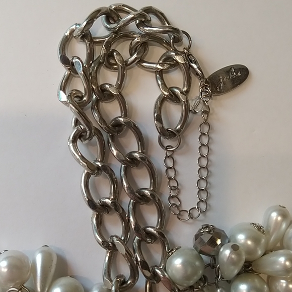 Jules Chunky Pearl Drop beaded Bib Necklace - Picture 7 of 16